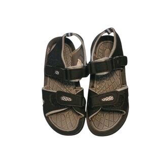 Kids Black and Gray Sandals Size 11/12 EUC Easy Open And Close Straps